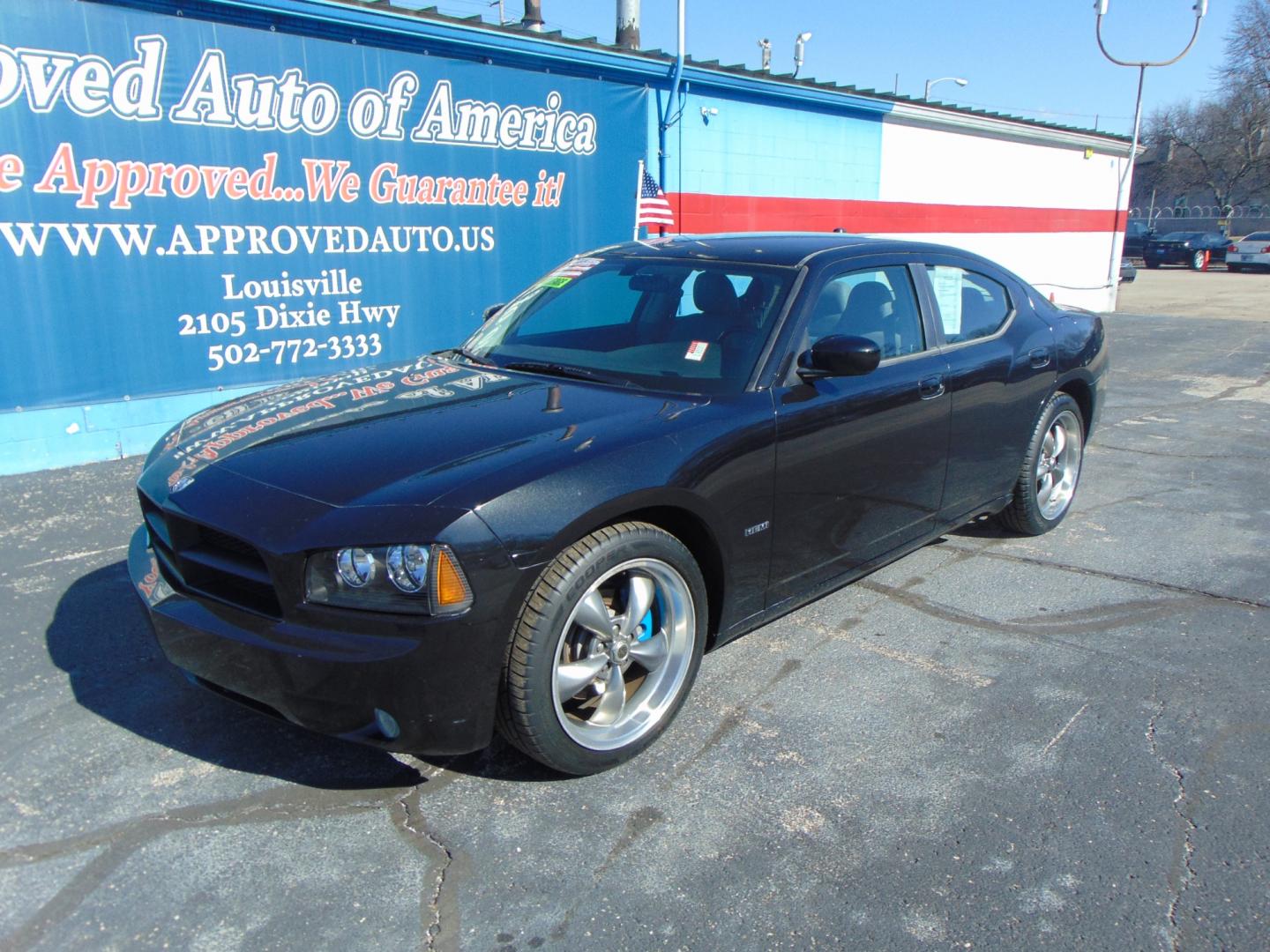 2006 Black Dodge Charger (2B3KA53H36H) with an V8 HEMI 5.7 Liter engine, Automatic transmission, located at 2105 Dixie Hwy, Louisville, KY, 40210, (502) 772-3333, 38.220932, -85.795441 - Photo#2